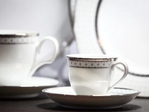 4 canecas, porcelana Noritake – Conifere 1708