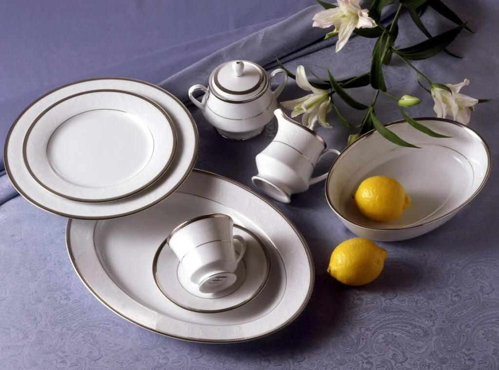 4 pratos de fruta, porcelana Noritake – Conifere Ash 1724