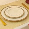 15396156065-7610-ambientada-1.jpg Jogo de pratos para quatro pessoas em porcelana FINE CHINA, com Estampa Exclusiva – Elegância e Charme.