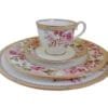 15396592489-4861-2.jpg Jogo de pratos e xícaras em porcelana BONE CHINA, com Estampa Exclusiva – Elegância e Charme à Sua Mesa!