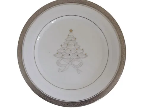 Jogo de 2 pratos de sobremesa em porcelana fina, com Estampa Exclusiva Natalina – Elegância e Charme.